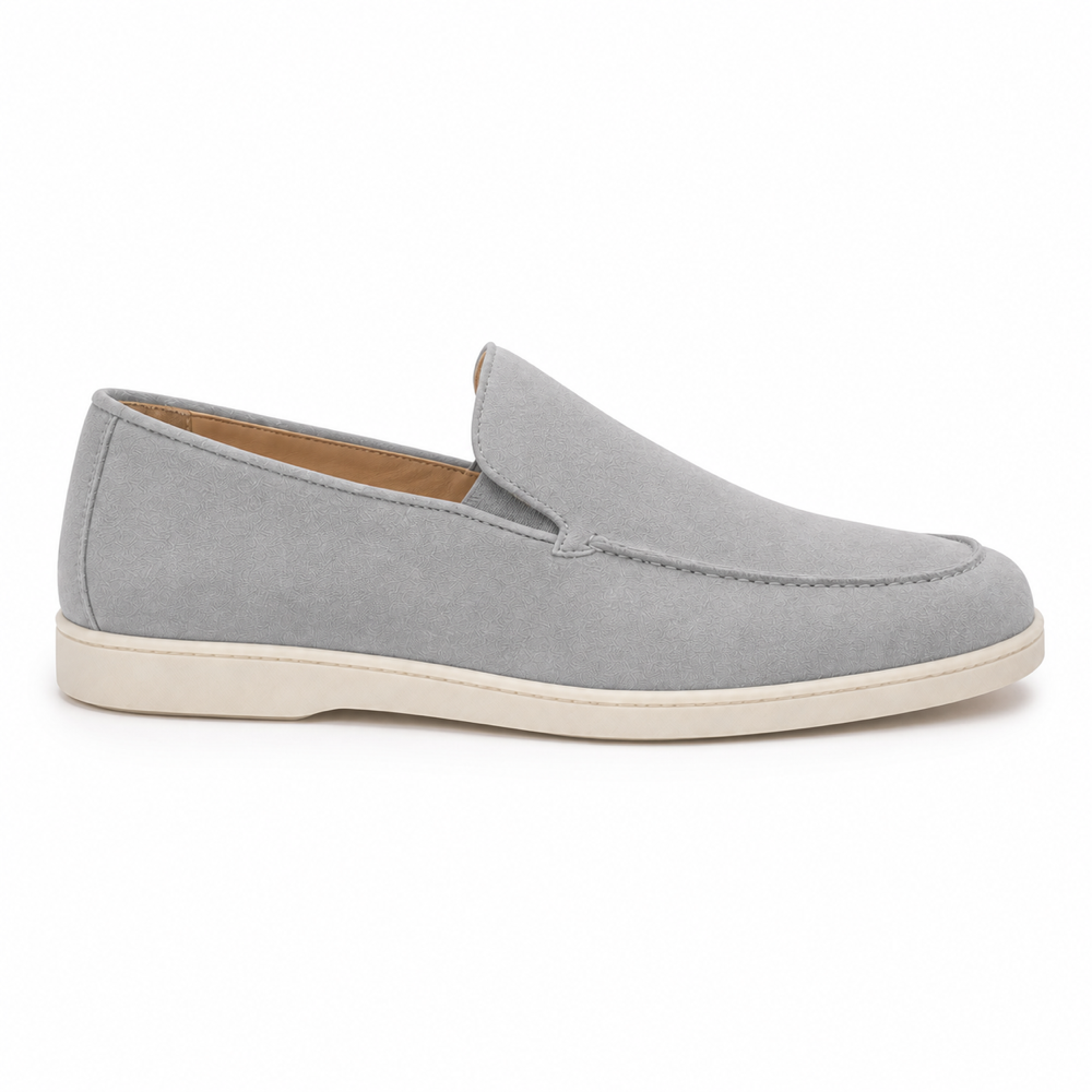 Mocassim Loafer Mota Cinza-Claro em vista lateral